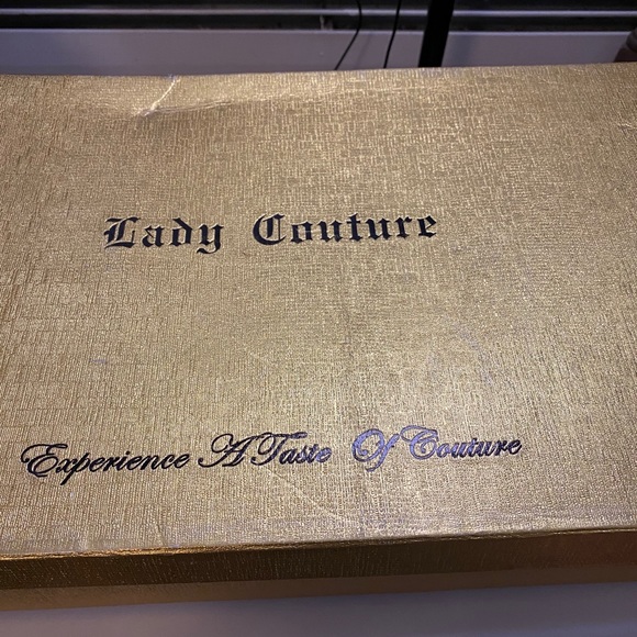 Boots - Picture 15 of 15